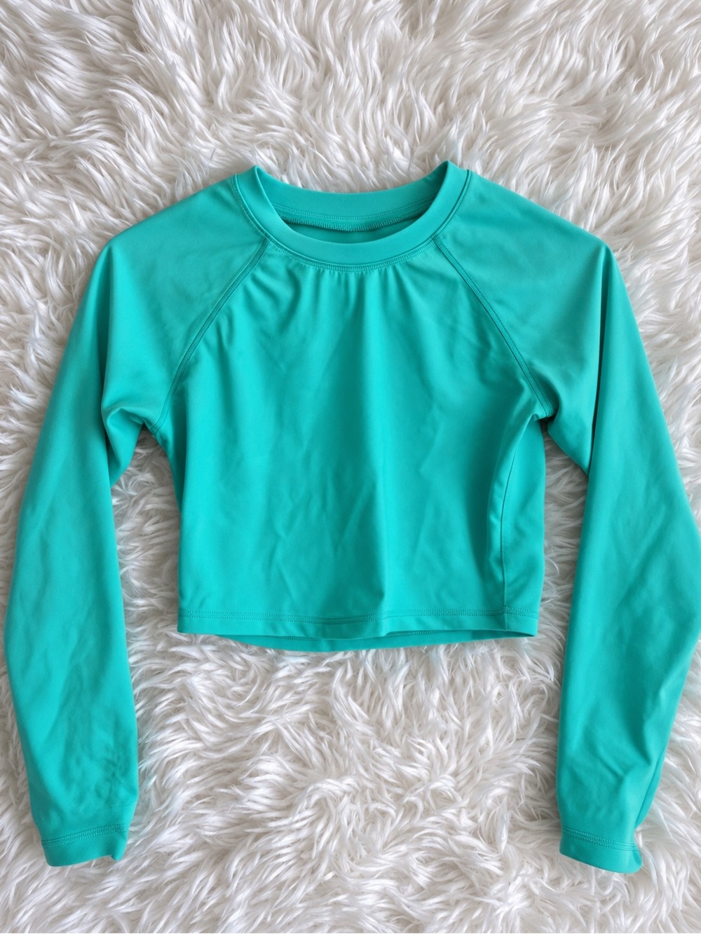 HEAT Swimwear UPF 50+ Long Sleeve Crop Rash Guard Medium